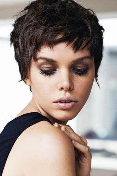 large Hairstyles for Oval Face Short Length